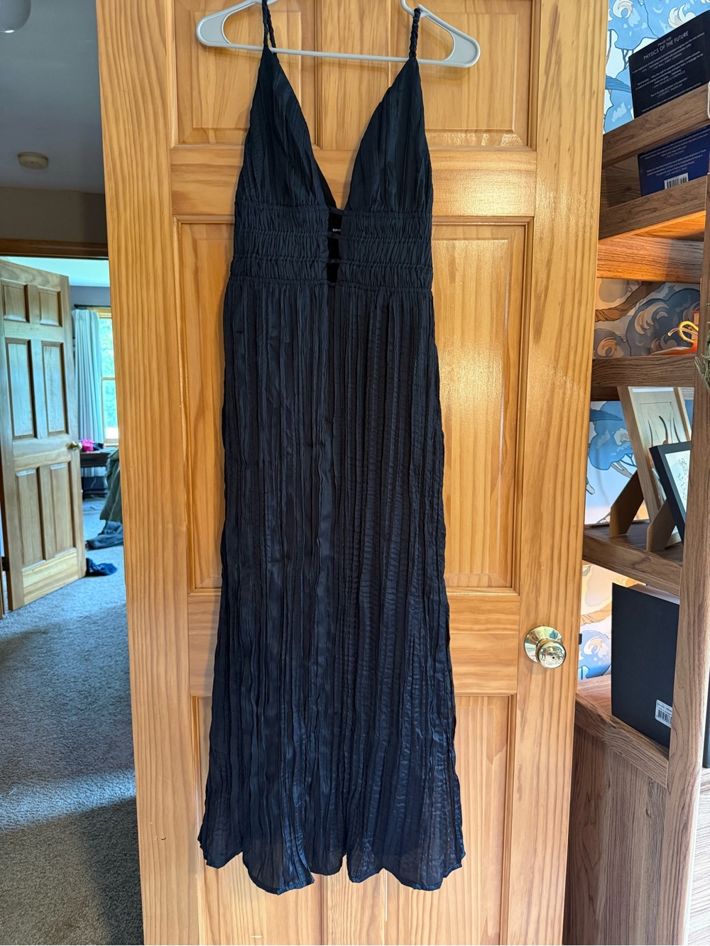 Express Black Strappy V-Neck Maxi Dress size medium - Picture 4 of 6